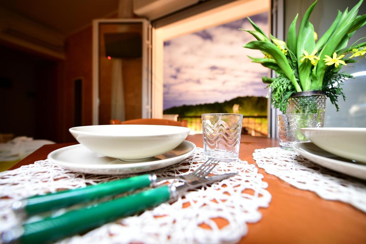 Residence Marlin Riccione Bagian luar foto