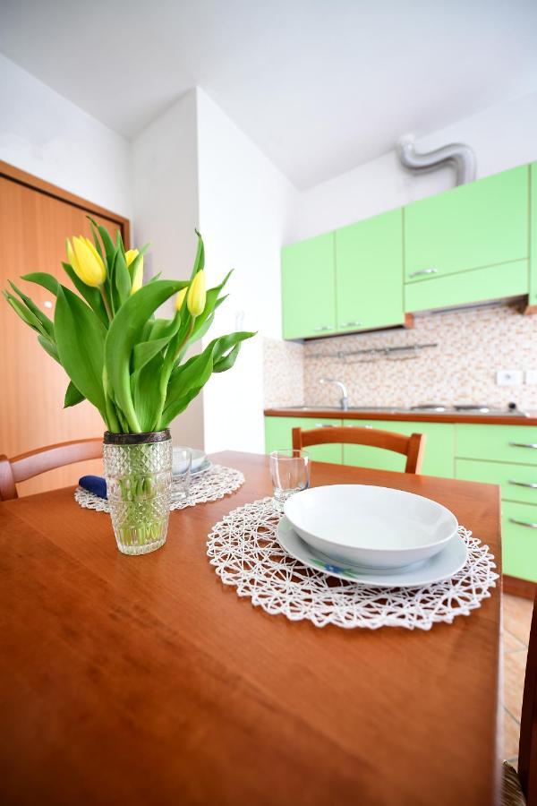 Residence Marlin Riccione Bagian luar foto